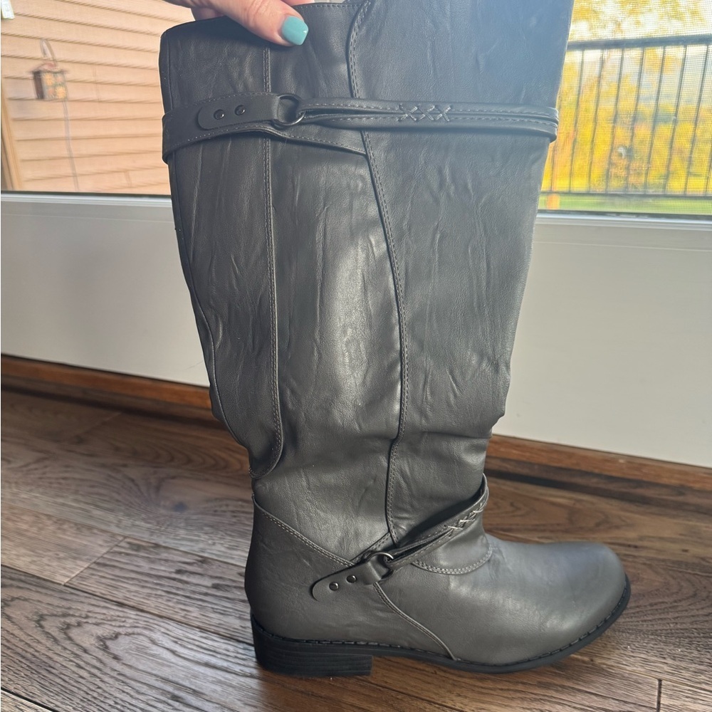 NWOT Journee Collection Charcoal Riding Boot - Picture 2 of 6